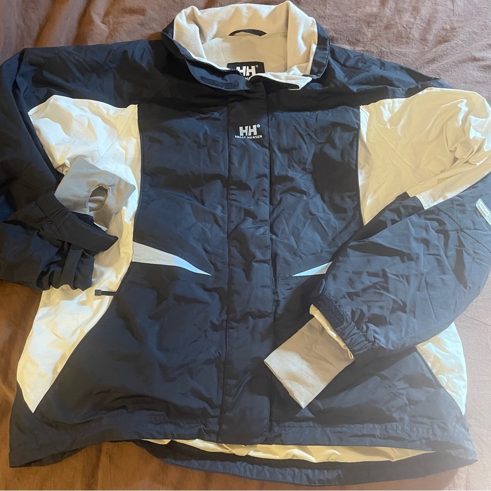 Vintage Helly Hansen Y2K Black and Cream Helly Tech 5 Jacket Size Large